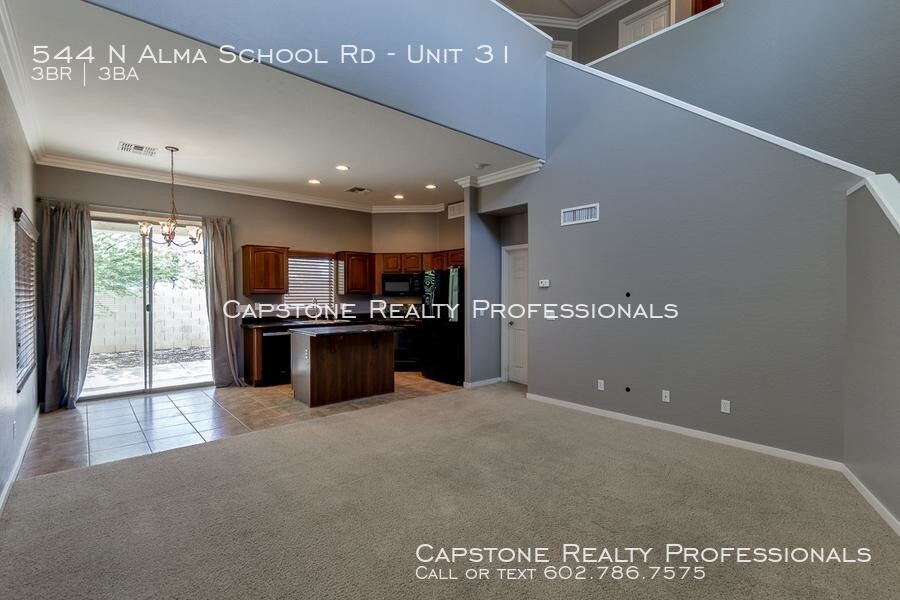 544 N Alma School Rd in Mesa, AZ - Building Photo