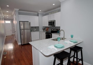 703 Portland St in Baltimore, MD - Foto de edificio - Building Photo