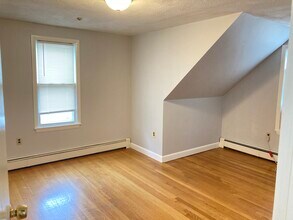 318 Granite St, Unit 2 in Quincy, MA - Building Photo - Building Photo