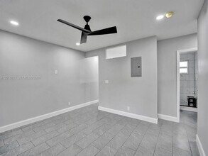 951 SW 30th St in Fort Lauderdale, FL - Building Photo - Building Photo