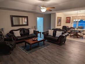 104 Ivy Pl in Bentonville, AR - Foto de edificio - Building Photo