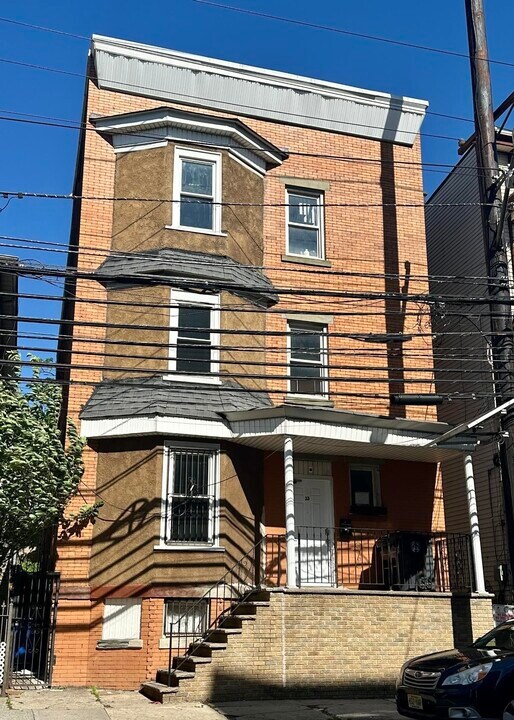 35 Norfolk St in Newark, NJ - Building Photo