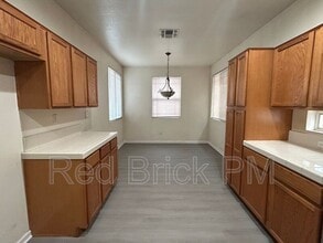 3577 Santiago Ave in Merced, CA - Building Photo - Building Photo