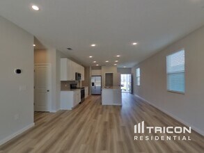 64 Brazil Nut Cir in Jacksonville, FL - Building Photo - Building Photo
