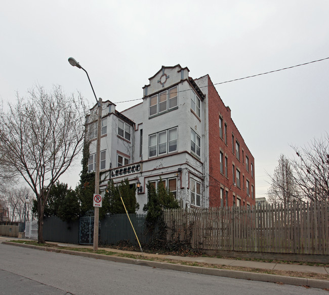 Hingstonegrove Apartments in Kansas City, MO - Building Photo - Building Photo