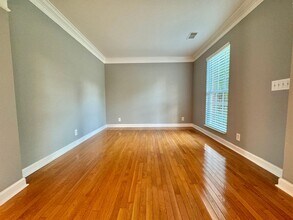 1715 Liberty Pike in Franklin, TN - Foto de edificio - Building Photo