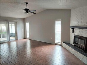 2001 Groveland Rd in Palm Harbor, FL - Building Photo - Building Photo