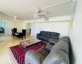 1237 Hillsboro Mile in Hillsboro Beach, FL - Building Photo - Building Photo