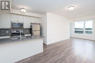 2 Adam Sellers St in Markham, ON - Building Photo - Building Photo