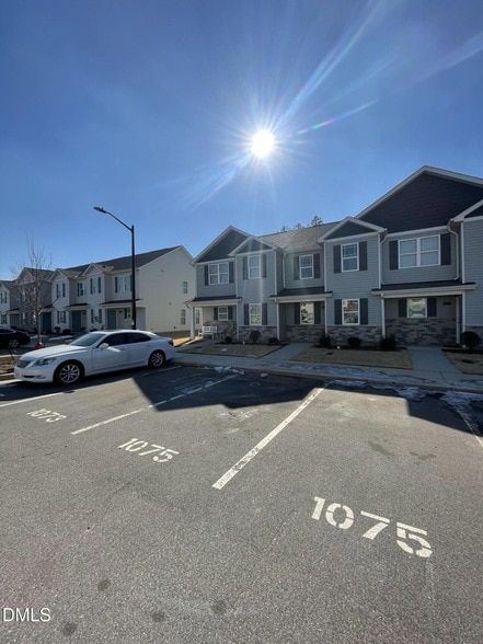 property at 1064 Peony Ln