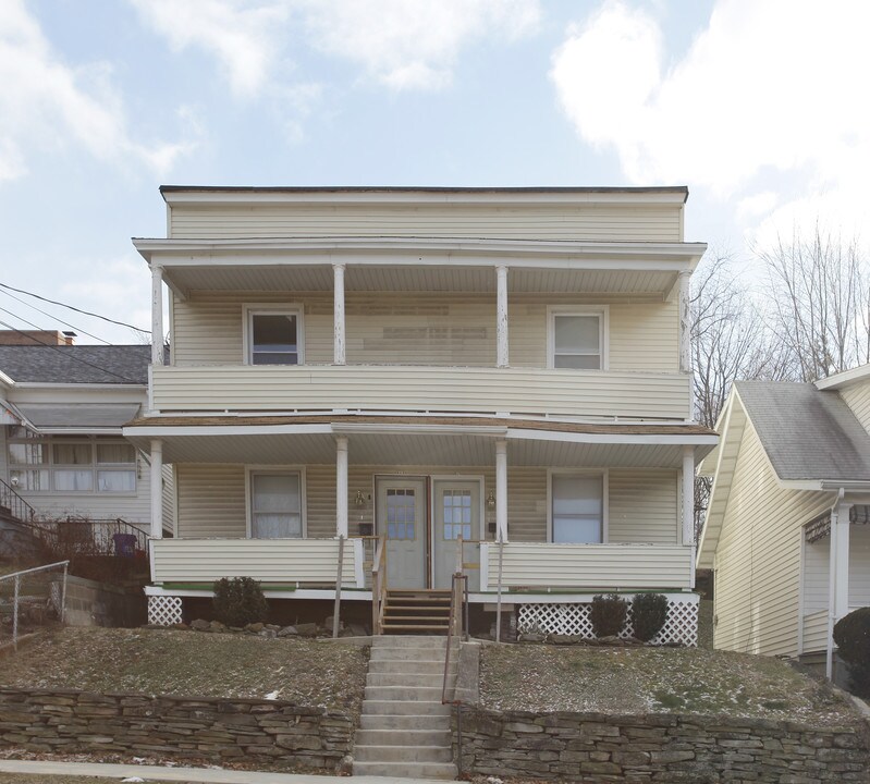 545-547 Crown Ave in Scranton, PA - Building Photo