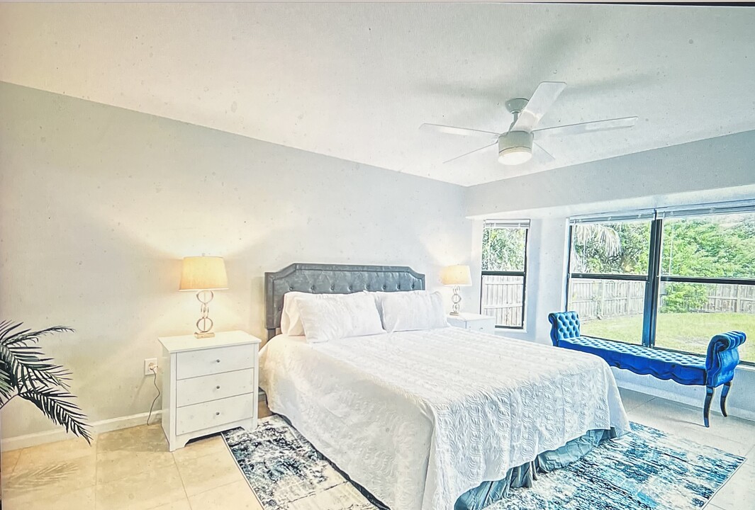 127 Memory Ln NE in Palm Bay, FL - Building Photo