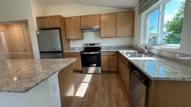 111 Sunfish Dr in Winter Haven, FL - Building Photo - Building Photo