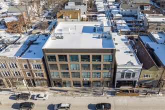 2945 N Milwaukee Ave in Chicago, IL - Building Photo - Building Photo