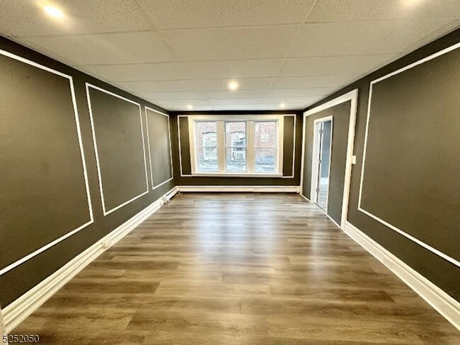 310 Orange Rd in Montclair, NJ - Building Photo - Building Photo