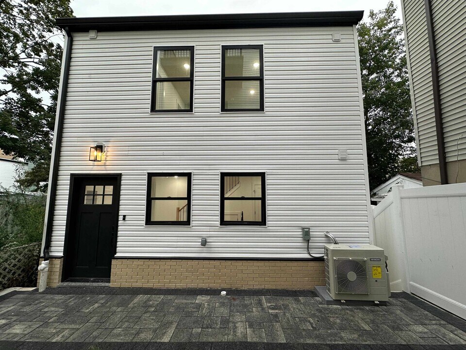 59 Waverly St in Jersey City, NJ - Building Photo