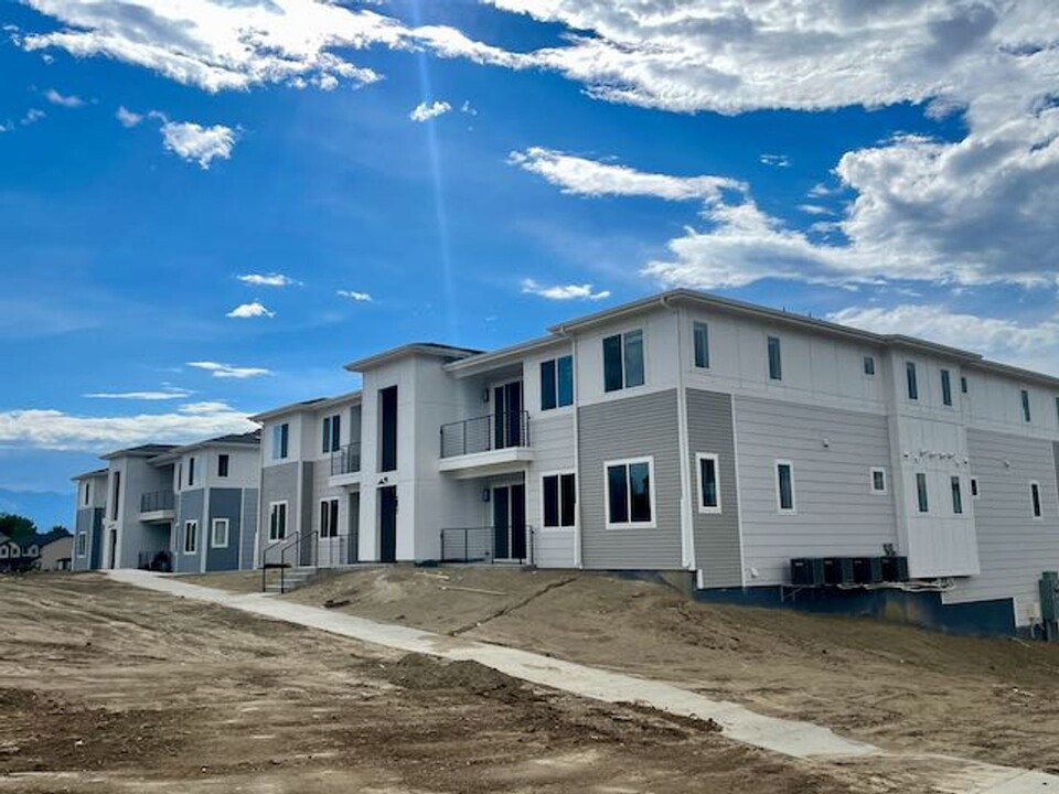 3855 Presidio Point in Colorado Springs, CO - Building Photo
