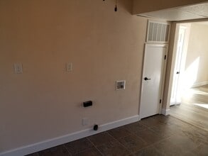 405 W Collinsville Rd in Troy, IL - Building Photo - Building Photo