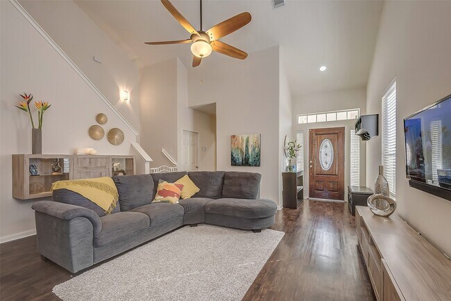 25311 Sierra Woods Ln