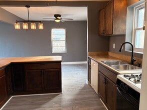 635 8th Ave S in Clinton, IA - Building Photo - Building Photo