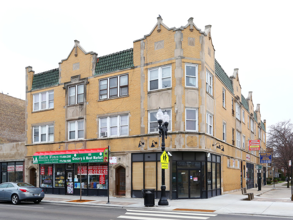 2725-2729 W Devon Ave in Chicago, IL - Building Photo