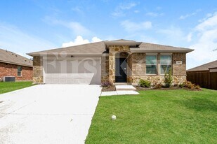 407 Milo Way in Royse City, TX - Building Photo