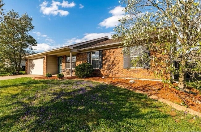 1017 Flagstone Dr