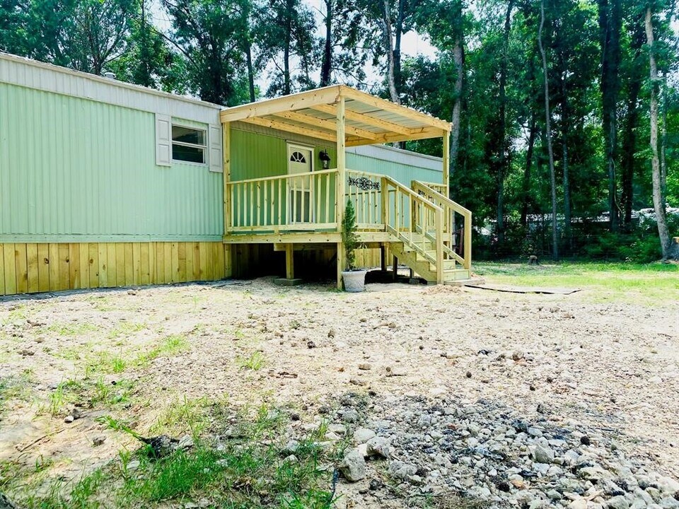 23534 Charterwood Dr in Splendora, TX - Building Photo