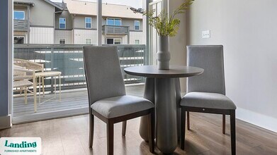 1000 Forestview Dr, Unit 3306 in Oakwood, GA - Building Photo - Building Photo