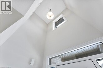 107 Starfire Cres in Hamilton, ON - Building Photo - Building Photo