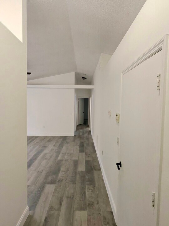 7214 Edgewater Shores Ct in Orlando, FL - Building Photo