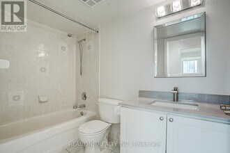 1901 OLIVE 20 Ave in Toronto, ON - Building Photo - Building Photo