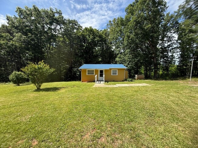 property at 1208 S Coolwell Rd