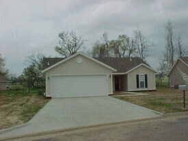 2307 Manchester Dr in Jonesboro, AR - Building Photo
