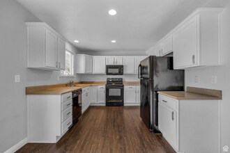 3968 N Davencourt Loop in Lehi, UT - Building Photo - Building Photo