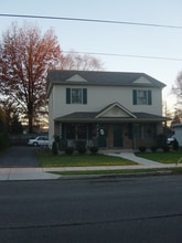 103 E Park Pl in Jeffersonville, IN - Building Photo - Building Photo