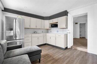 14970 Leisure Dr in Homestead, FL - Building Photo