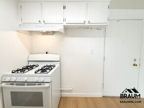5461 Kester Ave in Los Angeles, CA - Building Photo - Building Photo