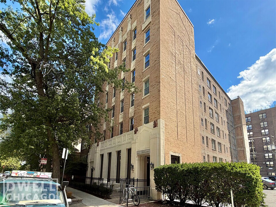 919 W Carmen Ave, Unit 2C in Chicago, IL - Building Photo