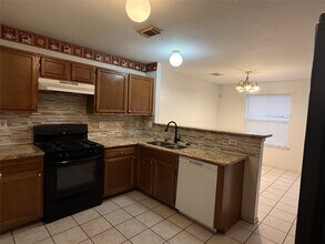 5406 Bourgeois Rd in Houston, TX - Building Photo - Building Photo