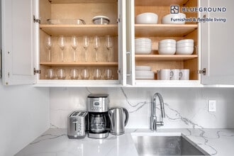 915 West End Ave in New York, NY - Building Photo - Building Photo