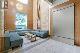 2221-165 Legion Rd N in Toronto, ON - Building Photo - Building Photo