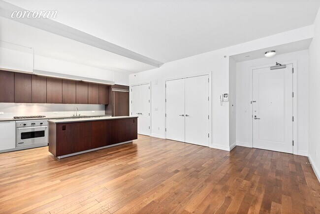 225 5th Ave-Unit -: 8T in New York, NY - Building Photo - Building Photo