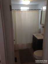 44 Orchard St, Unit 2 in Medford, MA - Foto de edificio - Building Photo