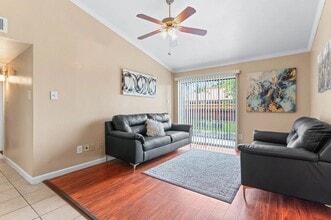 12707 Bellaire Blvd in Houston, TX - Building Photo - Building Photo