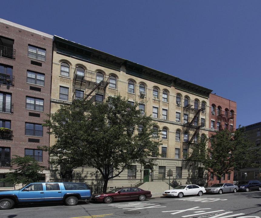 127 Edgecombe Ave in New York, NY - Building Photo