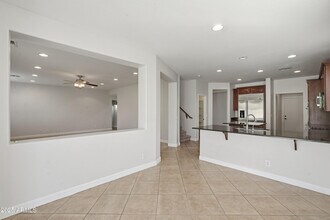 18560 E Strawberry Dr in Queen Creek, AZ - Foto de edificio - Building Photo