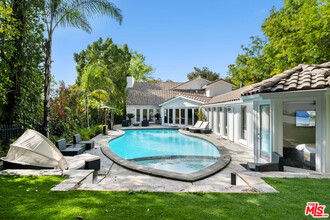 16221 Elisa Pl in Los Angeles, CA - Building Photo - Building Photo