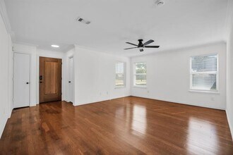 2322 Tan Oak Dr in Dallas, TX - Building Photo - Building Photo