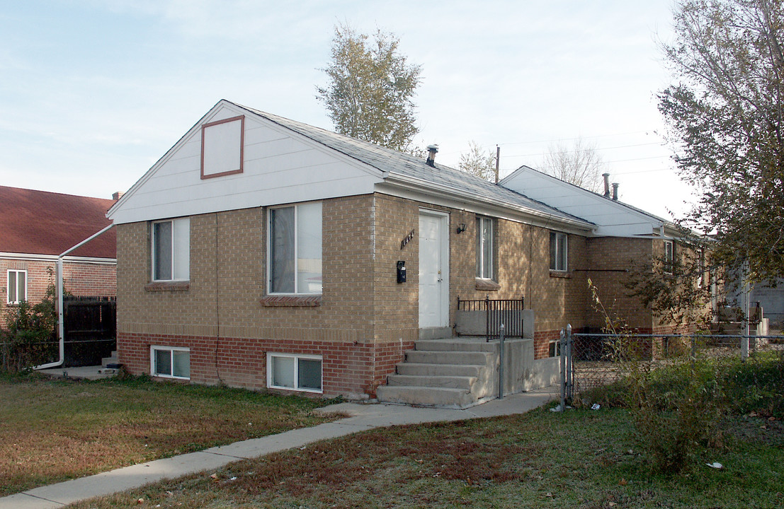 1474 N Boston St in Aurora, CO - Foto de edificio